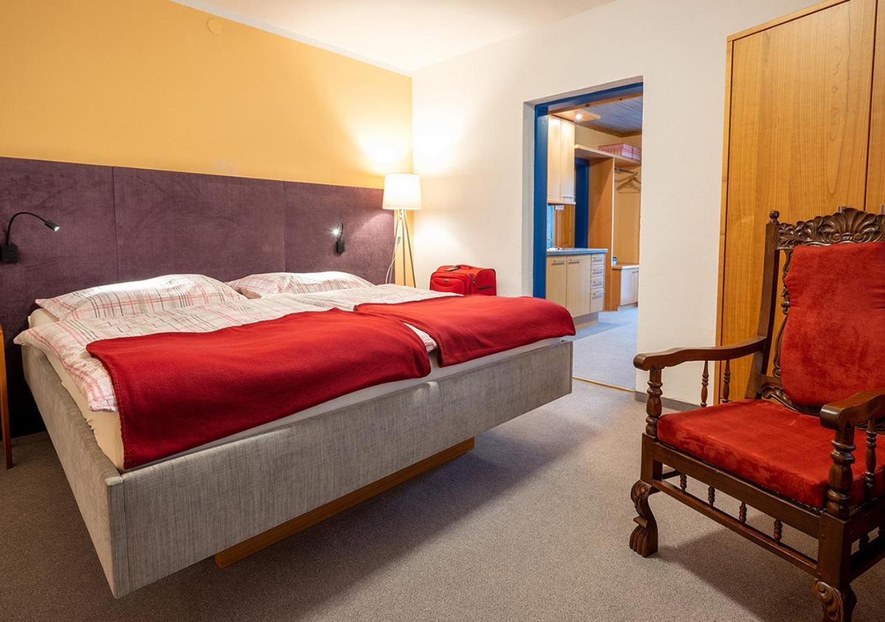 Siri'S Einkehr Hotel Sankt Georgen im Attergau Exterior photo
