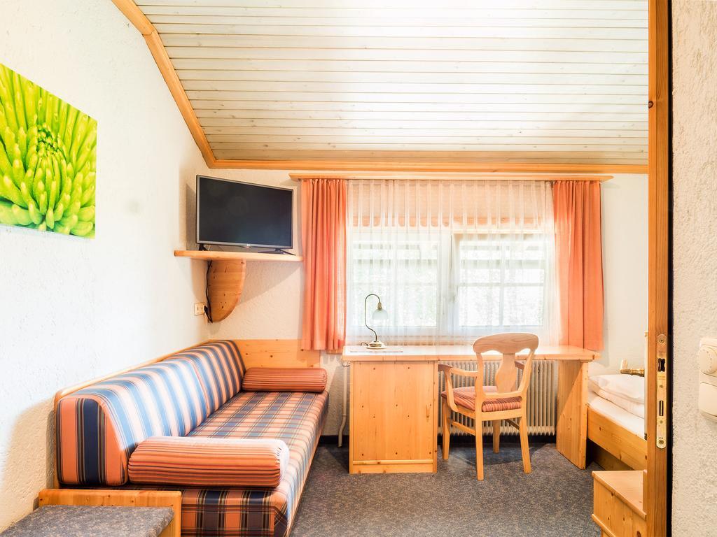 Siri'S Einkehr Hotel Sankt Georgen im Attergau Exterior photo